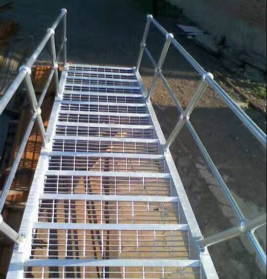 东莞钢格栅板